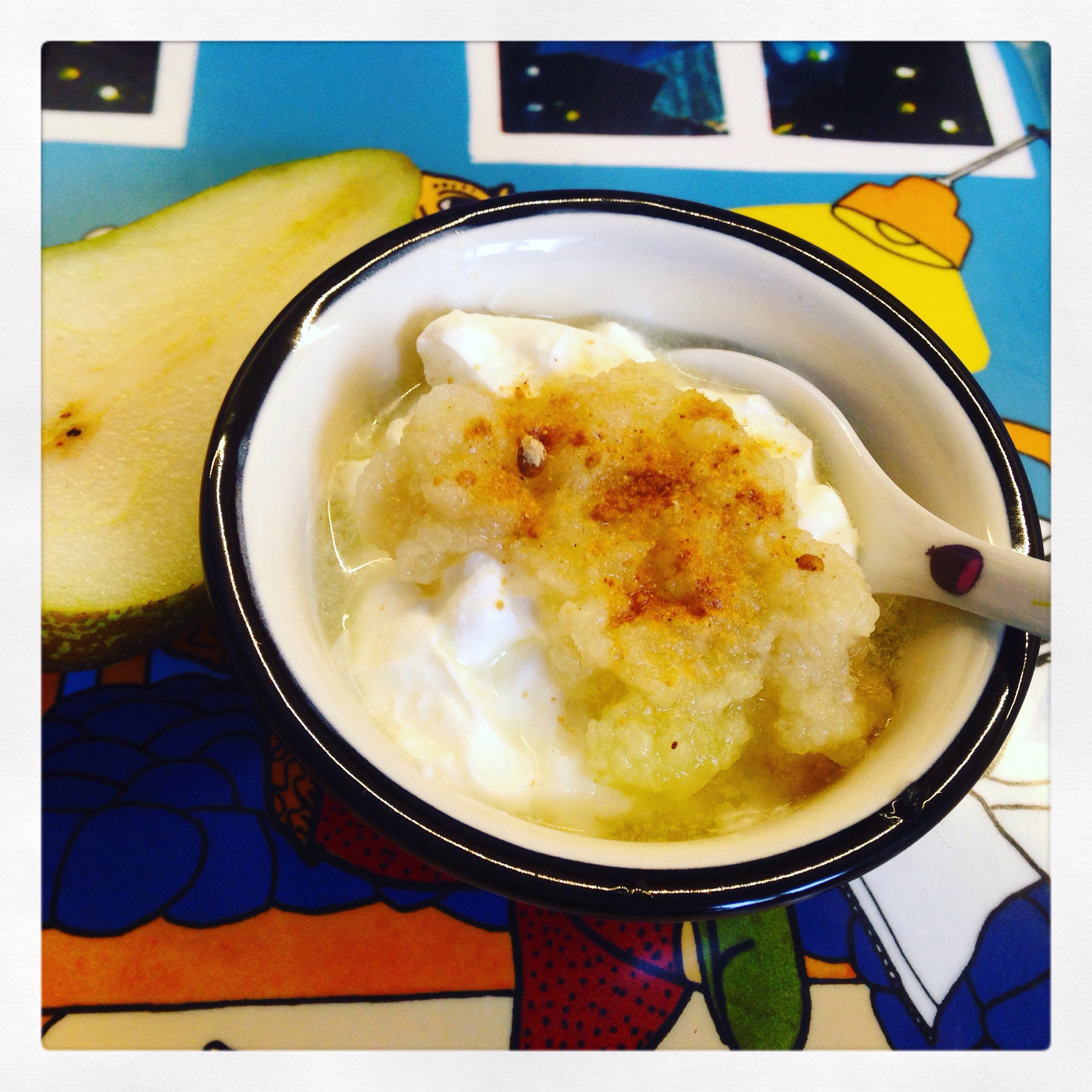 Yoghurt med päron och ingefära